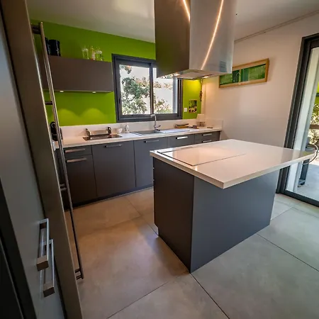 Marinade Villa *