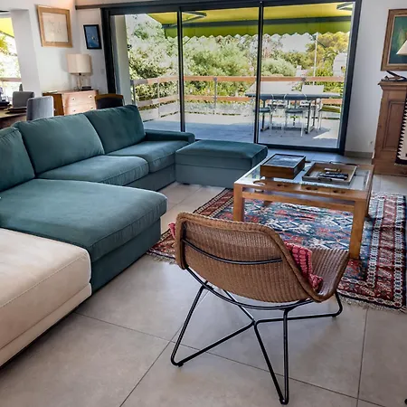 Marinade Villa *